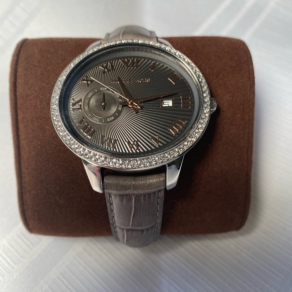 MICHAELKors Whitley Grey Dial Grey Leather Ladies Watch MK2427 - Picture 10 of 16